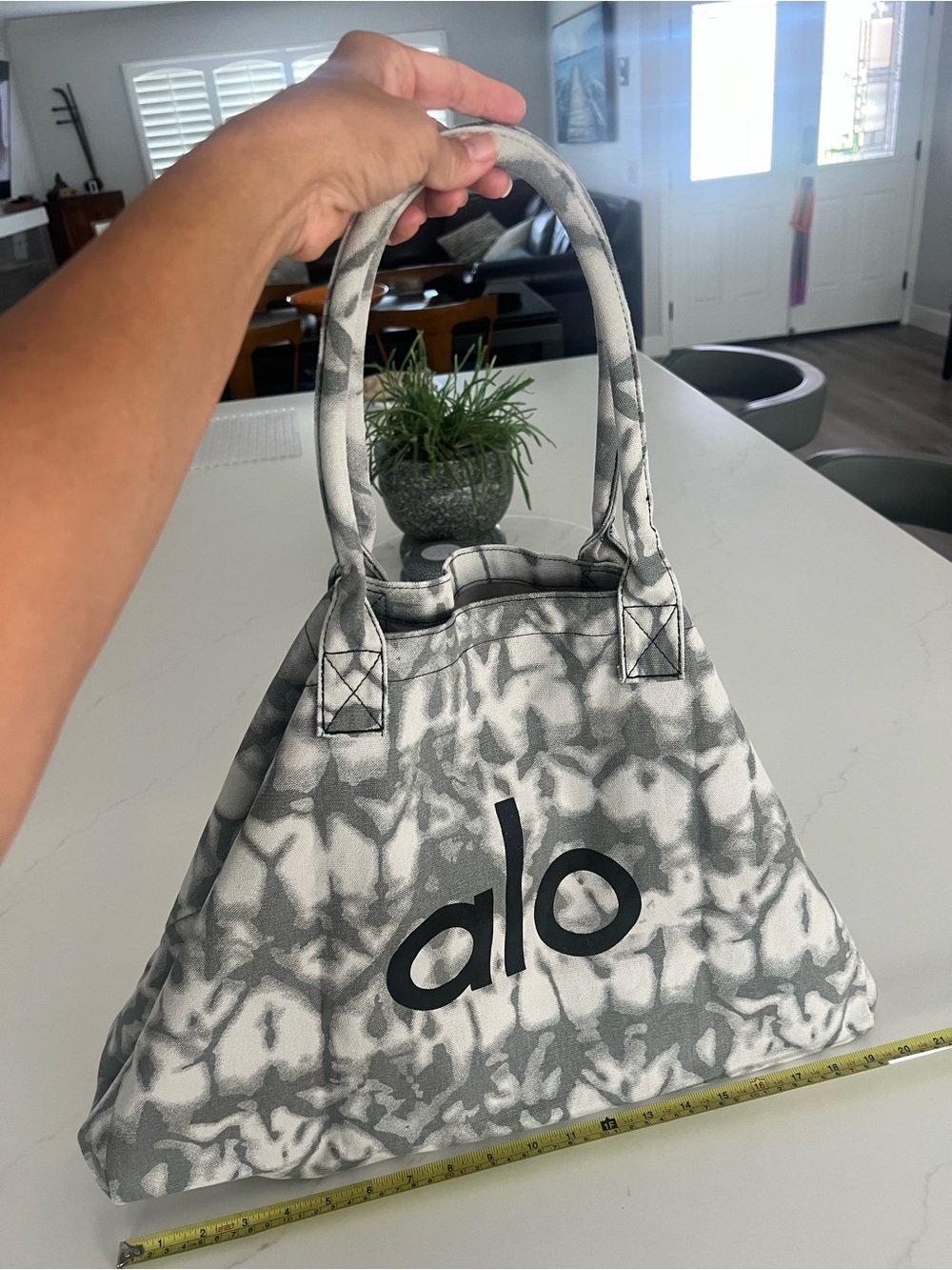 ALO Yoga Gray & White Tie-Dye Canvas Tote